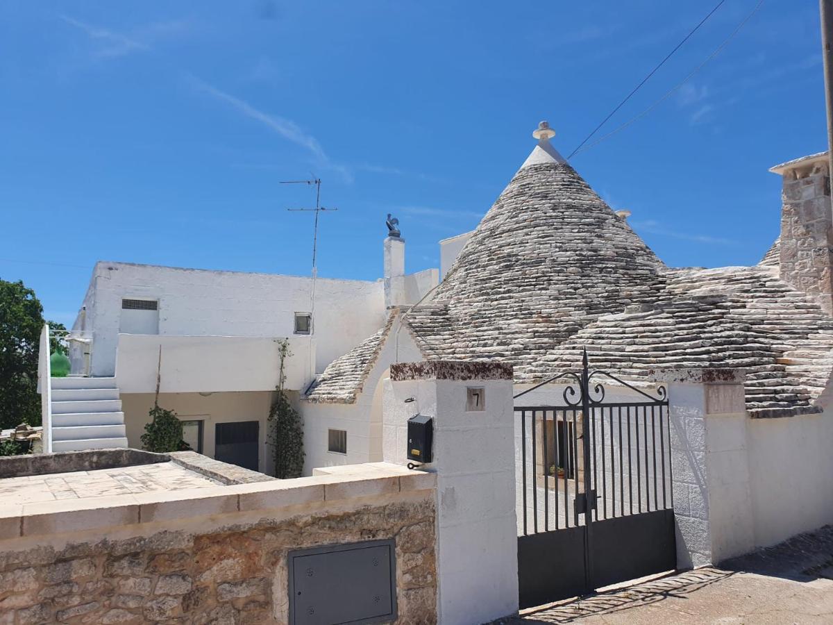 Вілла I Trulli Di Nonna Maria Альберобелло Екстер'єр фото